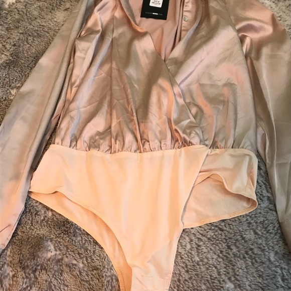 Silky nude blouse bodysuit - Picture 3 of 3